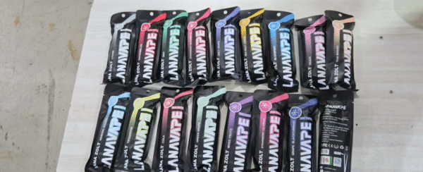 微信图片_20250119003528.png LANA ZOLT抛弃式8000口一次性✨可充電🔋超大容量👍時尚單品🔥活動